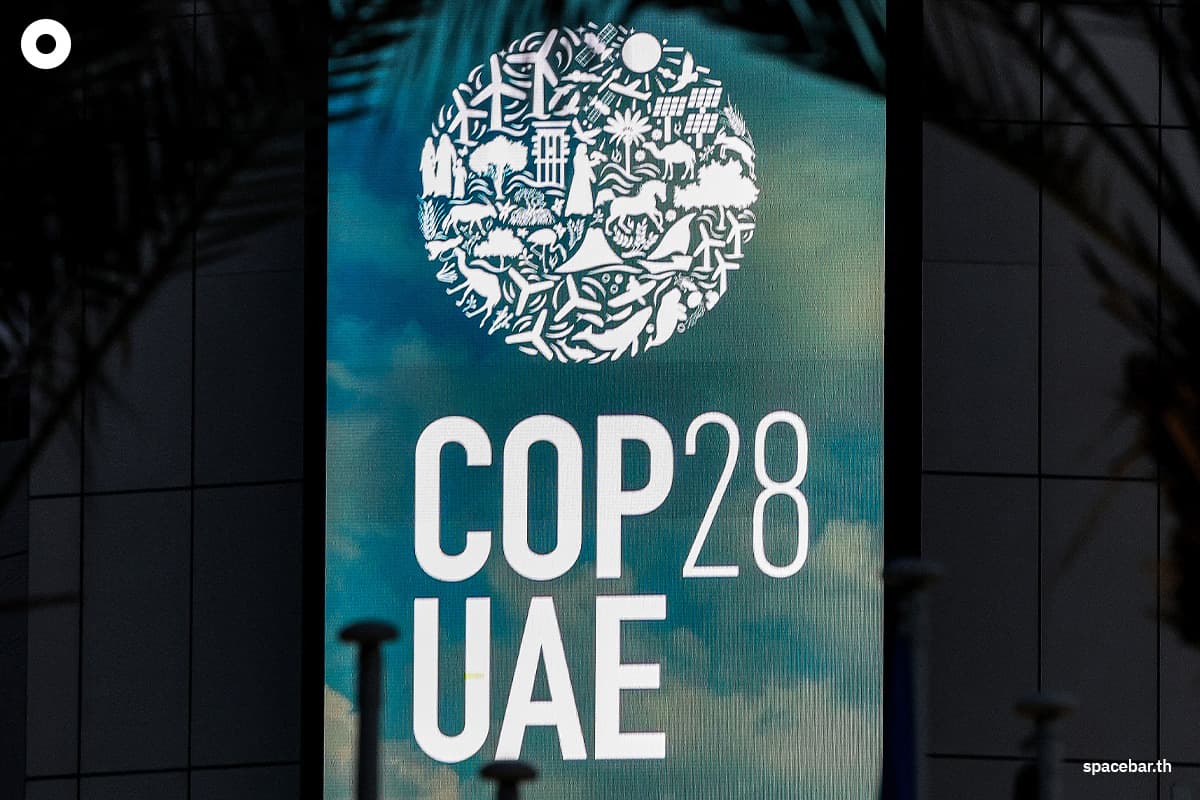 nations_strike_deal_cop28_transition_away_fossil_fuels_SPACEBAR_Photo03_62cd9f9e23.jpg