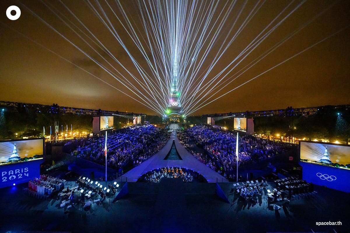 olympics_paris_games_2024_opening_ceremony_SPACEBAR_Photo03_5144f33485.jpg