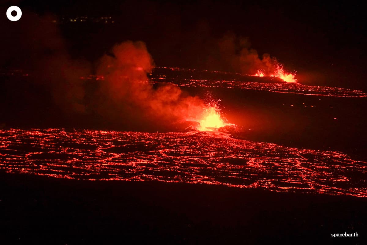 photo_story_iceland_volcano_eruption_SPACEBAR_Photo05_f1aef9dfb5.jpg