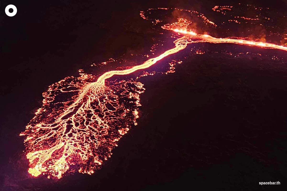 photo_story_iceland_volcano_eruption_SPACEBAR_Photo06_dc88b7a872.jpg