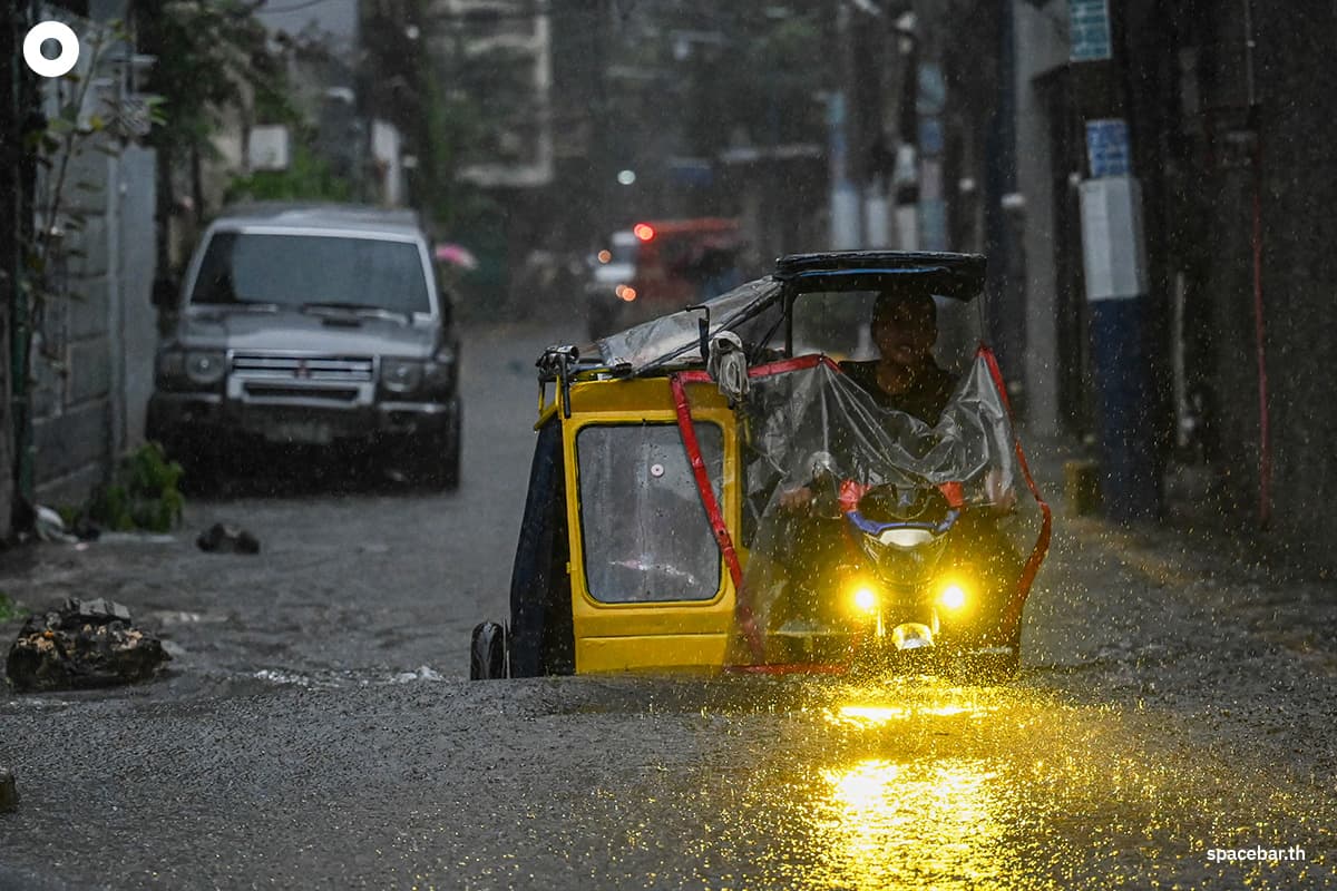 photo_story_philippines_weather_typhoon_gaemi_flooded_SPACEBAR_Photo03_bac07dc277.jpg