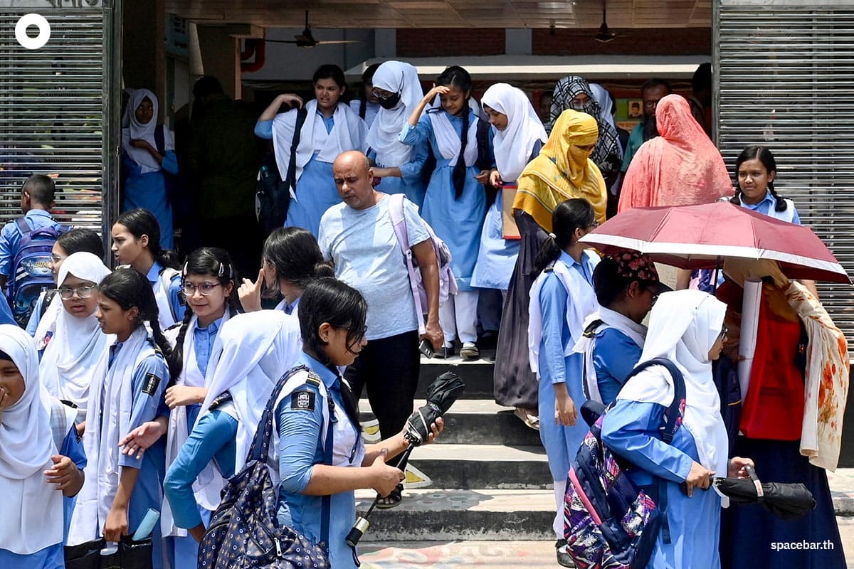 photo_story_schools_closed_warnings_issued_as_asia_swelters_extreme_heatwave_SPACEBAR_Photo05_1ddedd2aa2.jpg