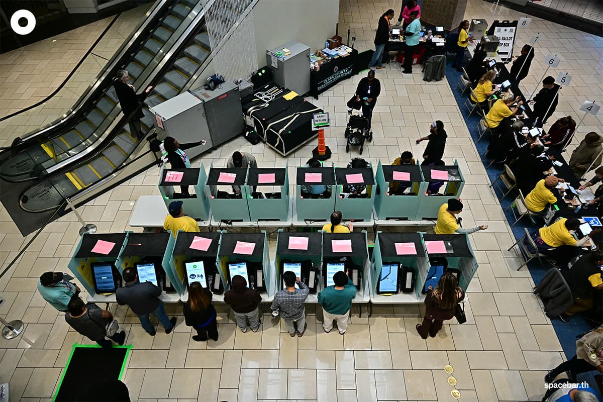 photo_story_us_election_day_2024_atmosphere_SPACEBAR_Photo06_3a270efe40.jpg