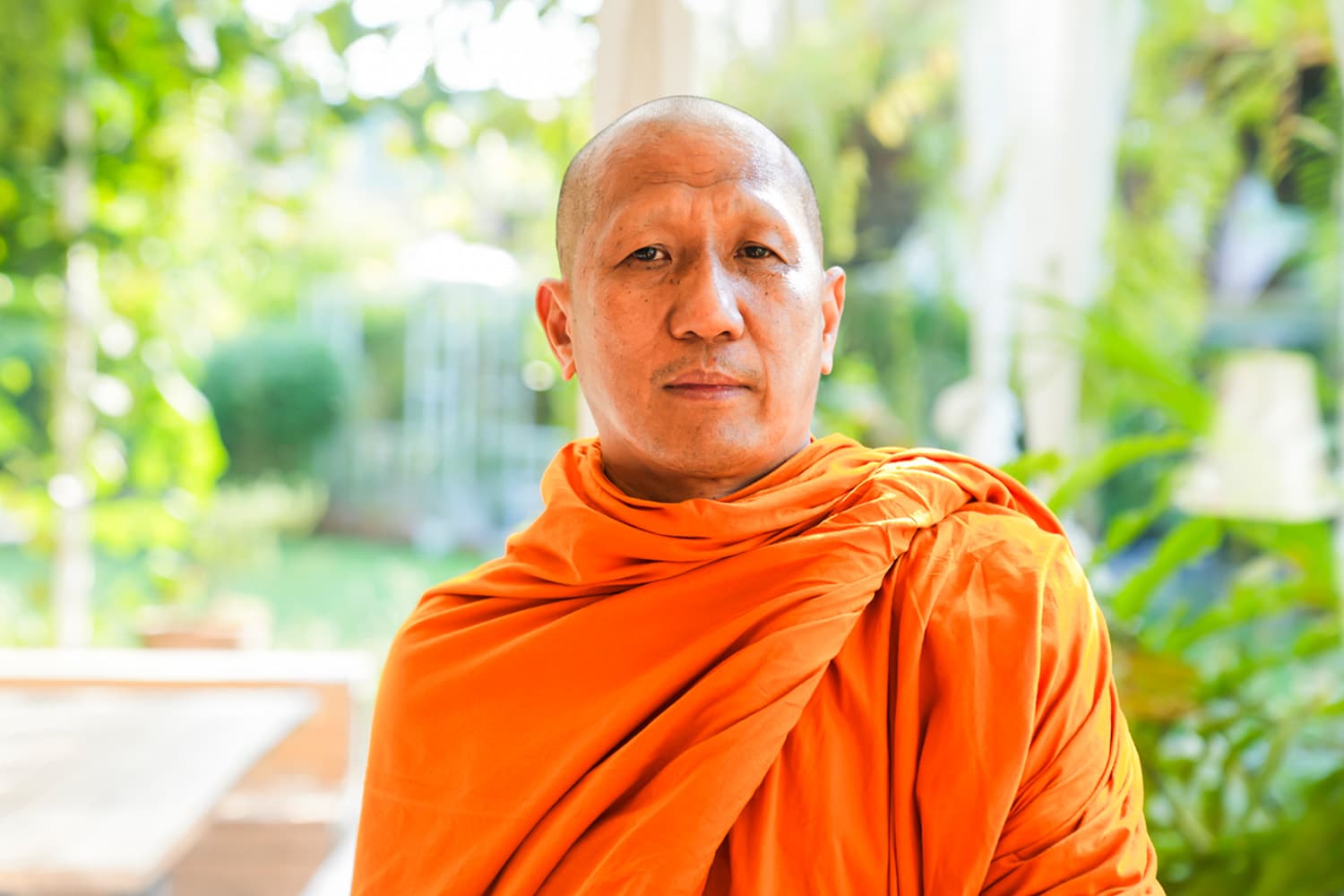 phra_manat_truth_accumulates_wealth_debt_solved_chanthaburi_SPACEBAR_Hero_9d616bddfb.jpg