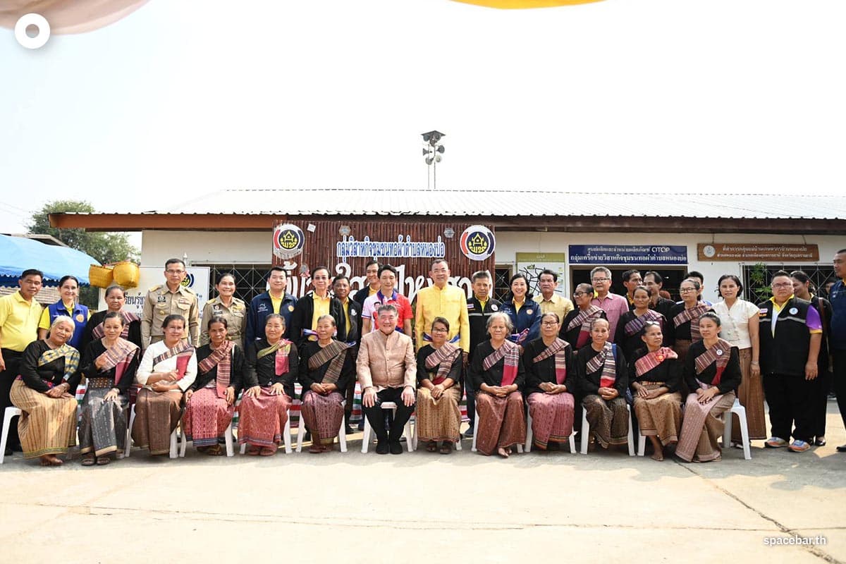 phumtham_nong_bo_silk_ubonratchathani_silkworms_Influencers_SPACEBAR_Photo05_eb5c024582.jpg