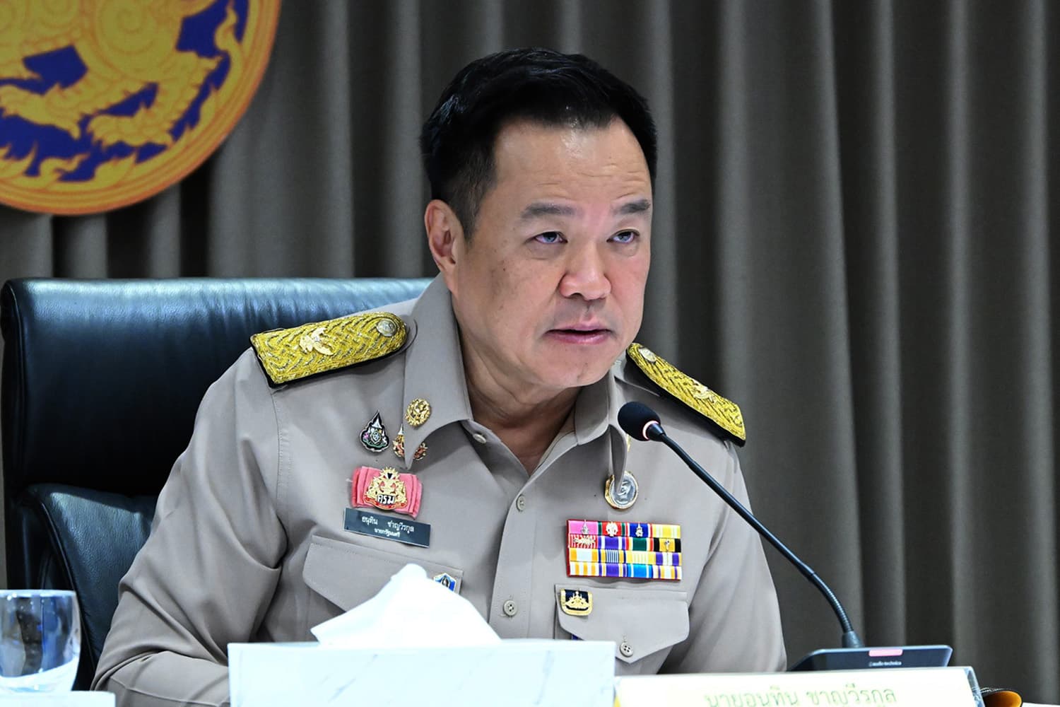 ‘อนุทิน’ ห่วงประชาชน ชายแดนไทย-เมียนมา หลังสู้รบกระสุนตก
