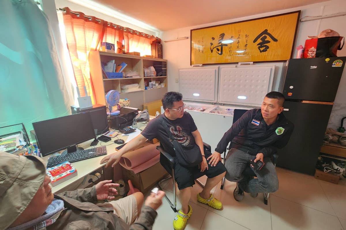 police-seized-622-kg-illegal-meat-agricultural-huaikhwang-SPACEBAR-Photo02-1.jpg
