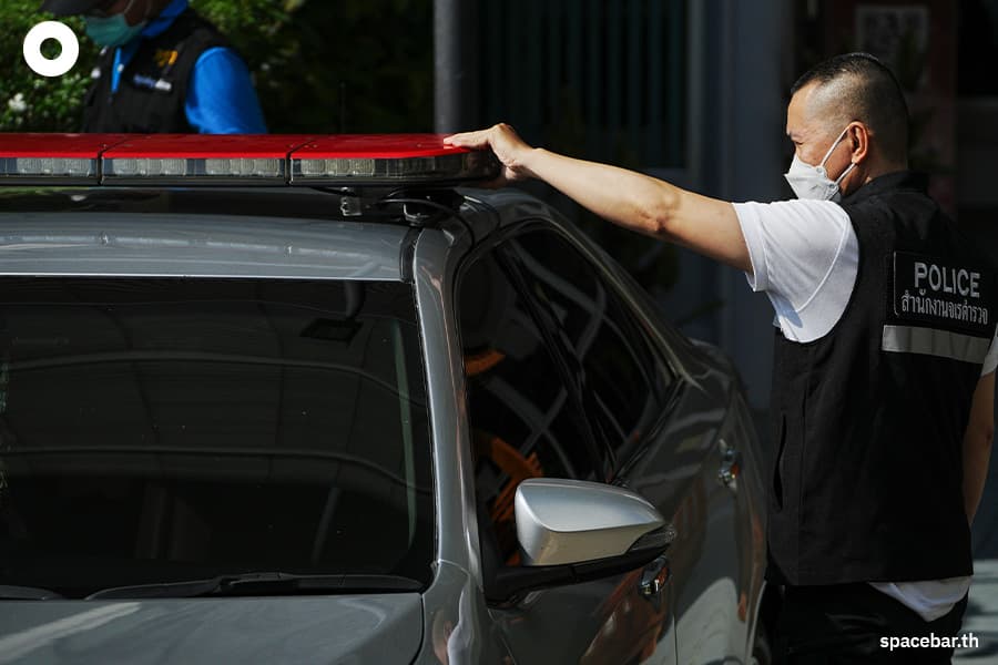 police_thailand_siren_service_for_chinese_tourist_SPACEBAR_Photo07_77bd95b86e.jpeg