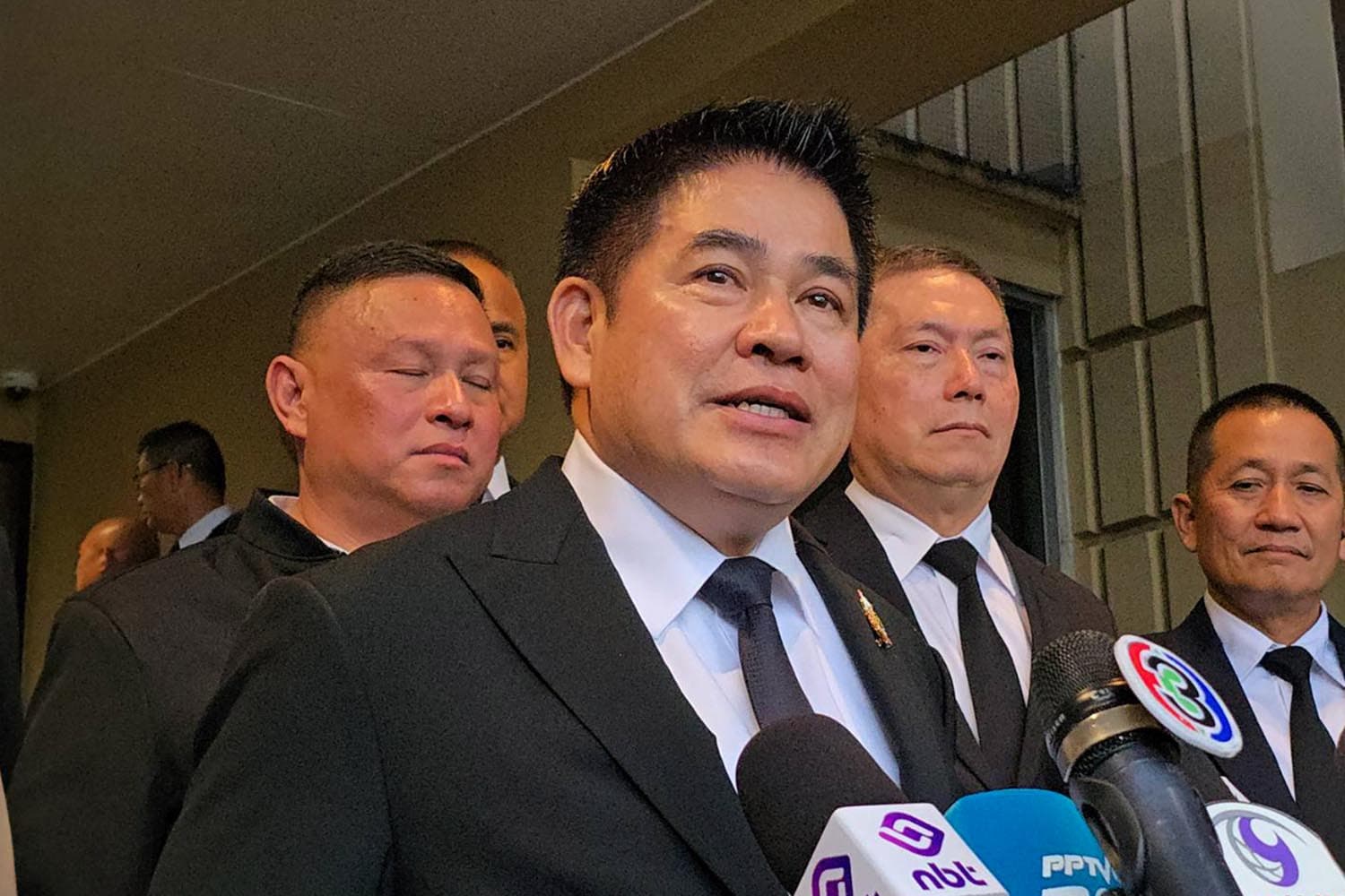 ‘ธรรมนัส’ ลั่นสไตล์ผมไม่เอาปัจจัยล่อ! หลังถูกถามปม ‘ลูกชูวิทย์ กุ่ย’ ร่วมวง ‘ภูมิใจไทย’