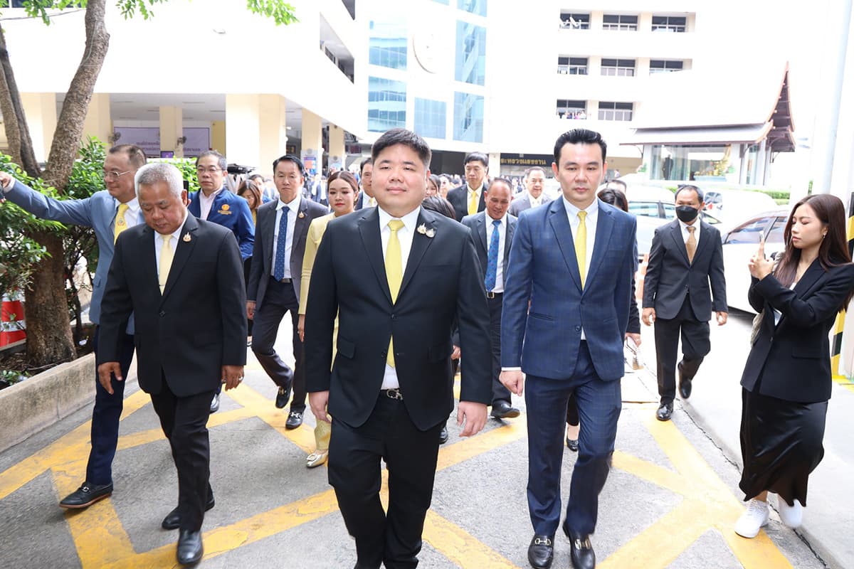 pongkawin-new-minister-labor-policy-pushing-ai-wages-foreigners-SPACEBAR-Photo05.jpg