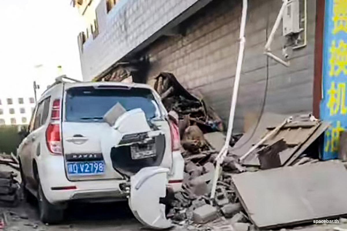 powerful_earthquake_kills_at_least_53_in_tibet_rattles_nepal_SPACEBAR_Photo02_fdecfc0441.jpg