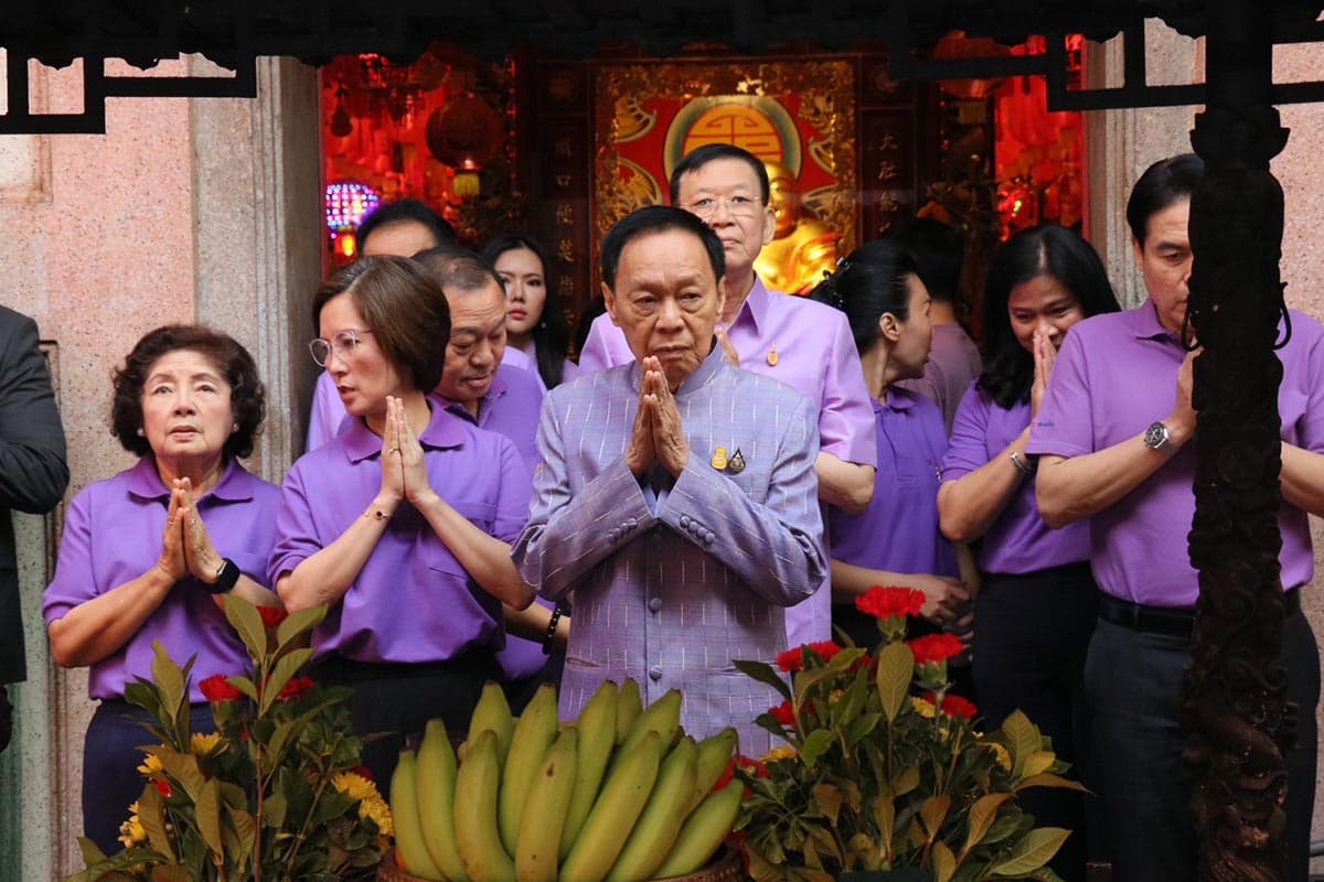 prawit_wongsuwan_palang_pracharath_party_purple_shirt_SPACEBAR_Photo02_08a442a808.jpg