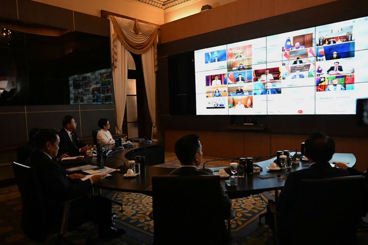 prime-minister-joins-azec-summit-and-promotes-regional-energy-security-SPACEBAR-Photo02.jpg