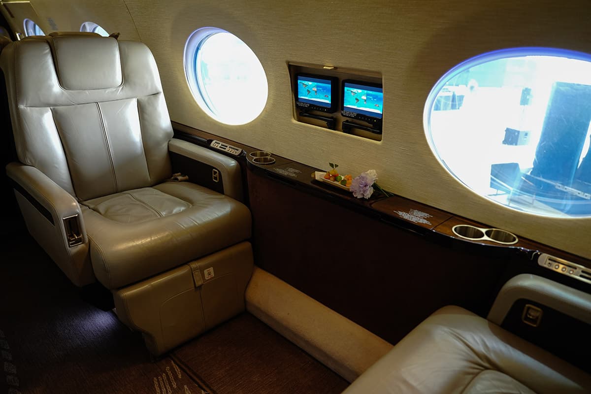 private-jet-gulfstream-mjets-thailand-SPACEBAR-Photo06.jpg