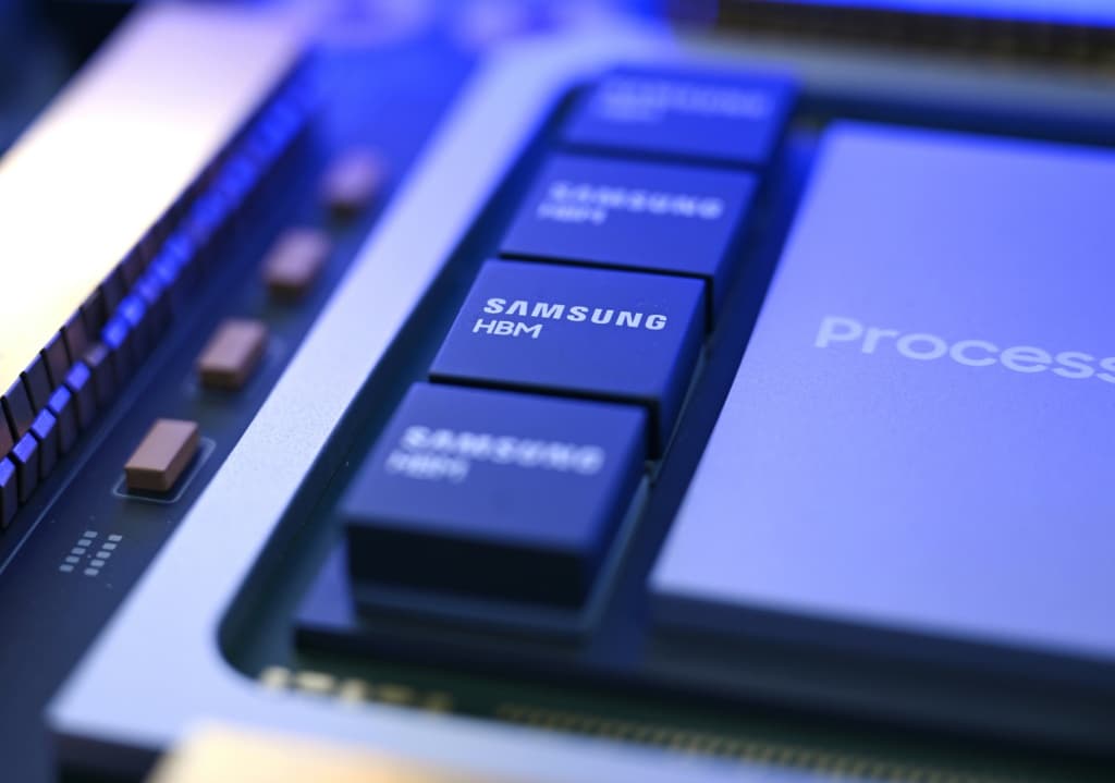 Samsung เริ่มผลิตชิปหน่วยความจำ AI รุ่นใหม่ HBM4 เป็นรายแรกของโลก