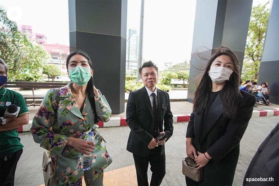 sand_wisapat_gatick_juthasuksawat_jin_jarin_thammawattana_ning_panita_SPACEBAR_Photo03_0c31fcb1f7.jpeg