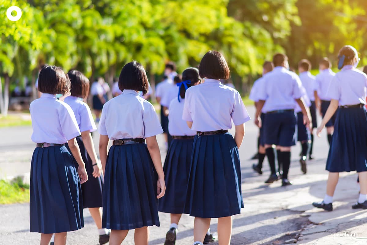 school_uniform_could_help_studying_better_SPACEBAR_Photo02_db2e169550.jpeg