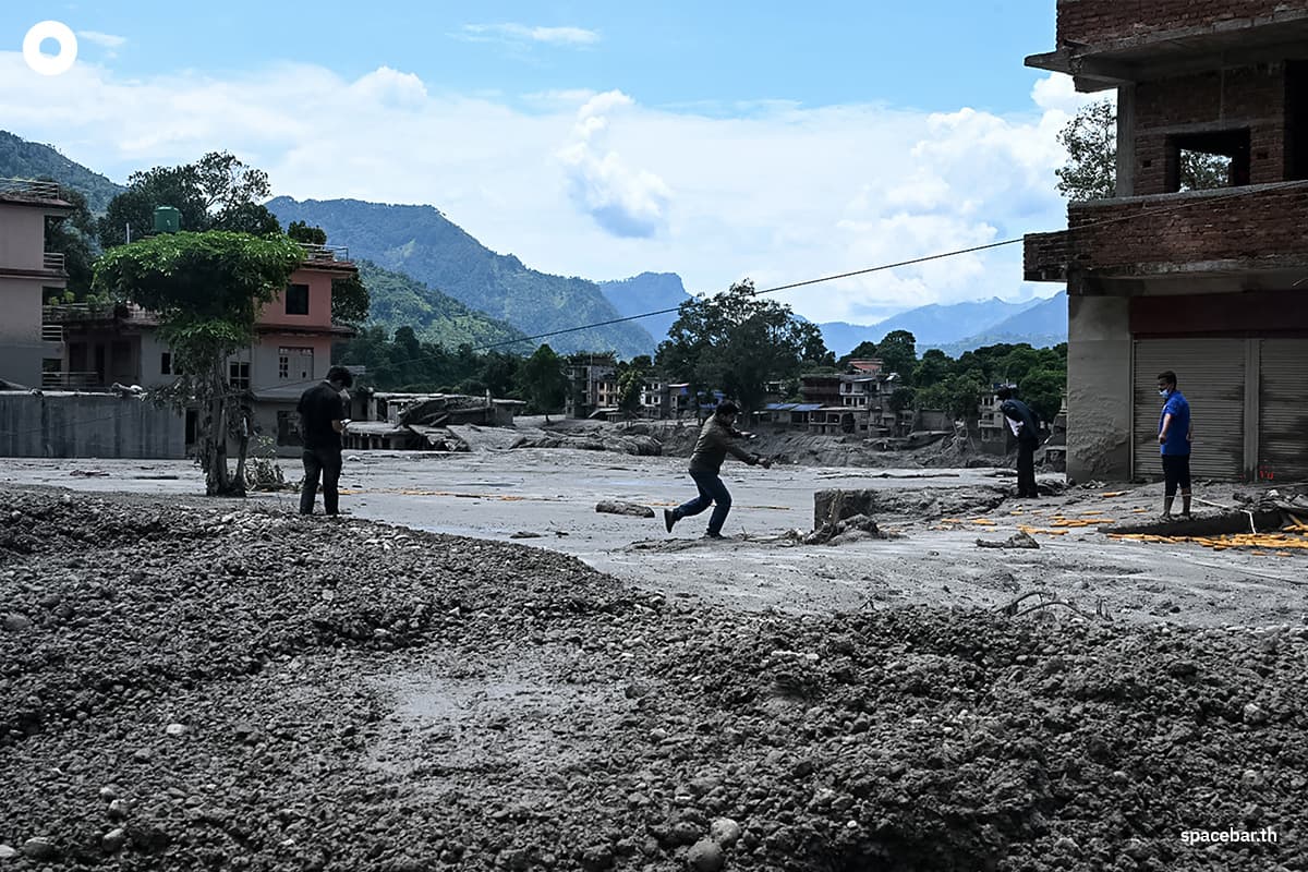 scientists-blame-climate-change-for-nepal-flash-flood-SPACEBAR-Photo01.jpg
