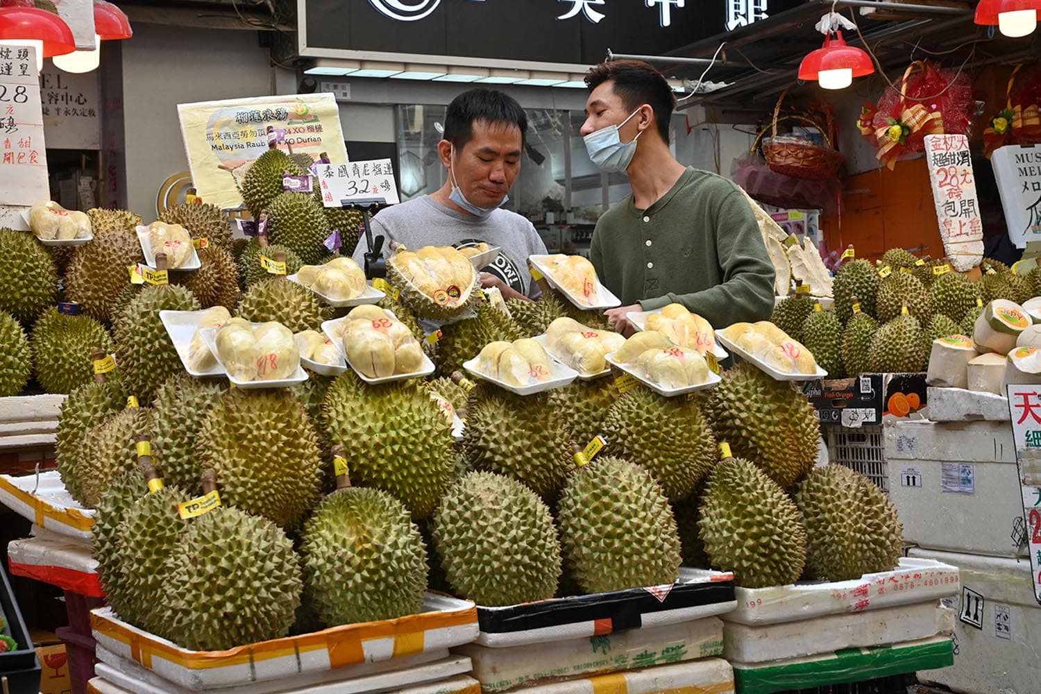 scientists_find_key_nutrient_missing_in_china_grown_durian_SPACEBAR_Hero_9f86ac574c.jpg