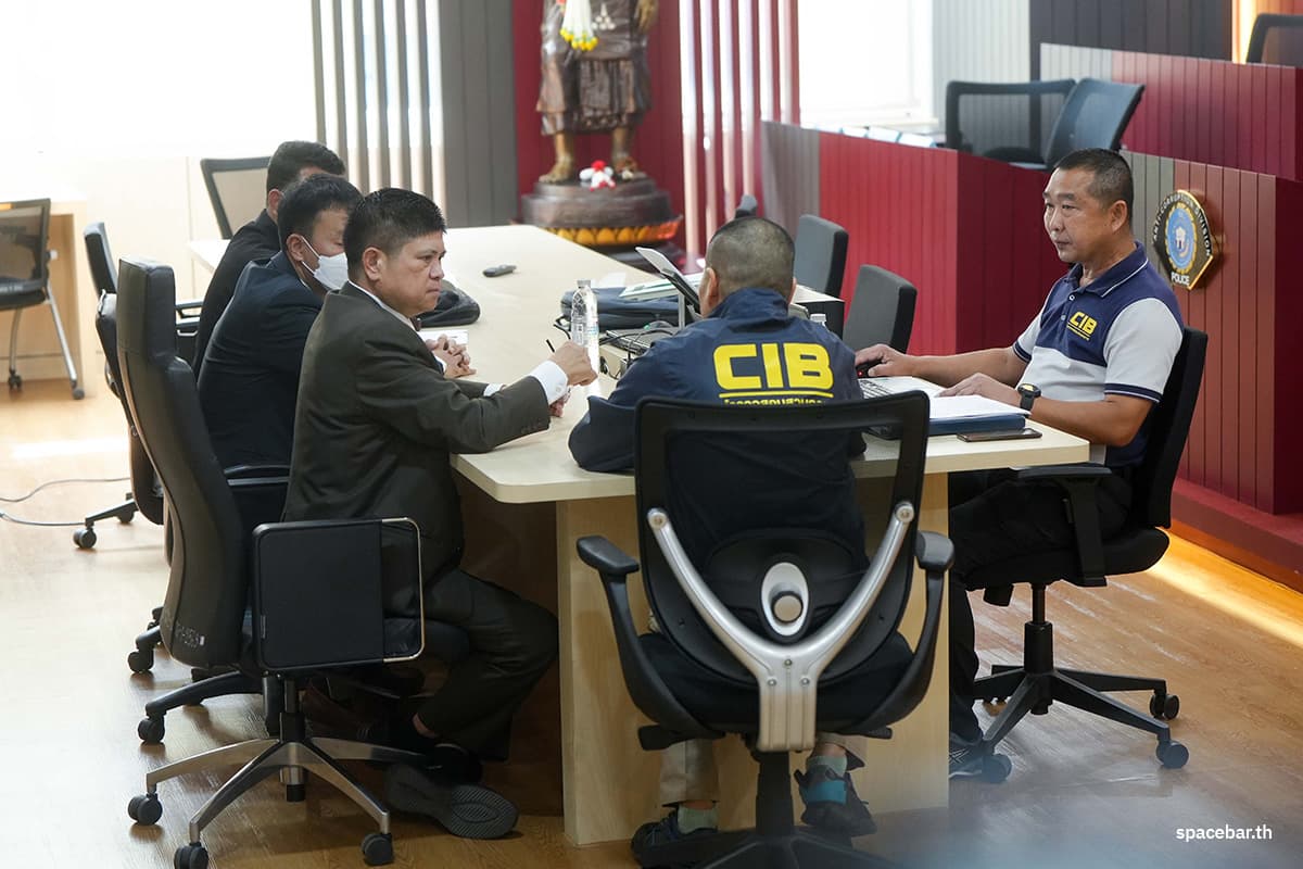 seksakol_atthawong_was_slapped_with_assets_from_the_srisuwan_network_SPACEBAR_Photo02_3f31b38403.jpg