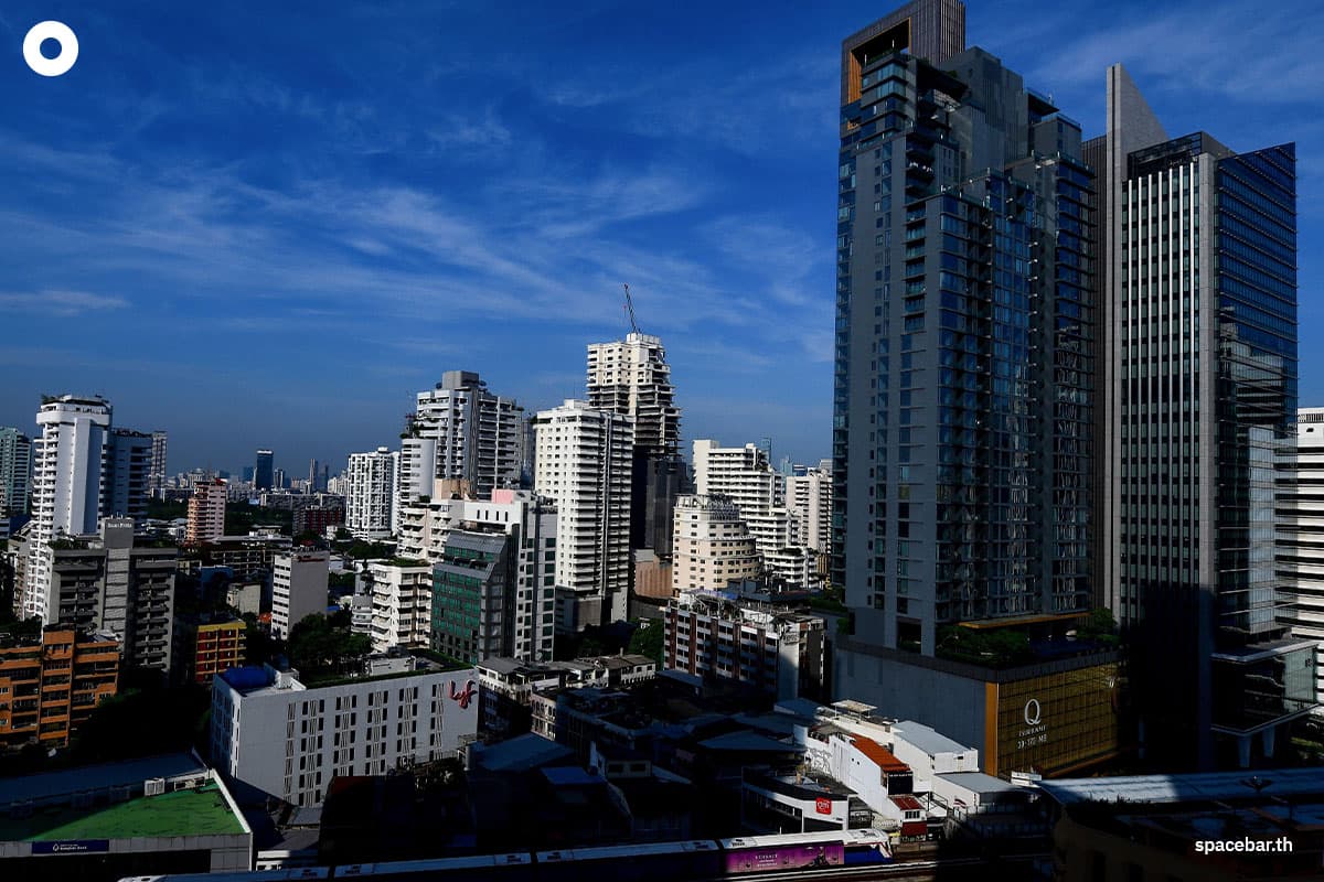 shrine_holding_out_against_gentrification_of_bangkok_SPACEBAR_Photo01_0bd8827c88.jpeg