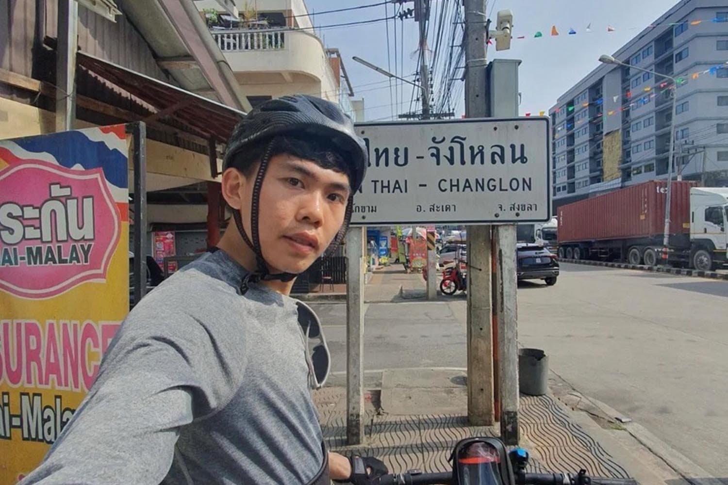 singaporean_cycles_to_bangkok_to_raise_100000_dollar_for_charity_SPACEBAR_Hero_2491e4b438.jpg