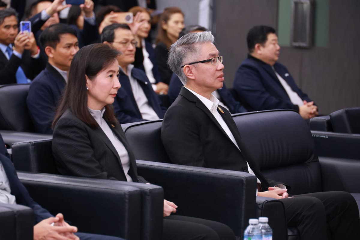 sme_council_meeting_supree_ekkanat_smes_direction_economy_SPACEBAR_Photo07_7243bf3c59.jpg