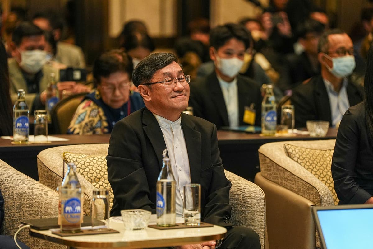 soft_power_thailand_government_economy_one_family_ofos_SPACEBAR_Photo03_5913068103.jpg