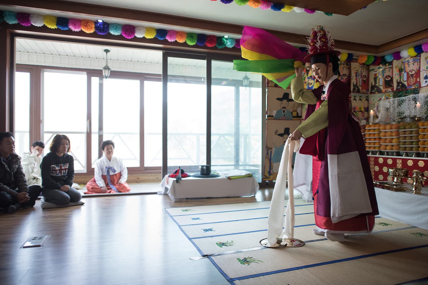 south_korea_young_shamans_revive_ancient_tradition_social_media_SPACEBAR_Hero_3eb9dba7f1.jpg