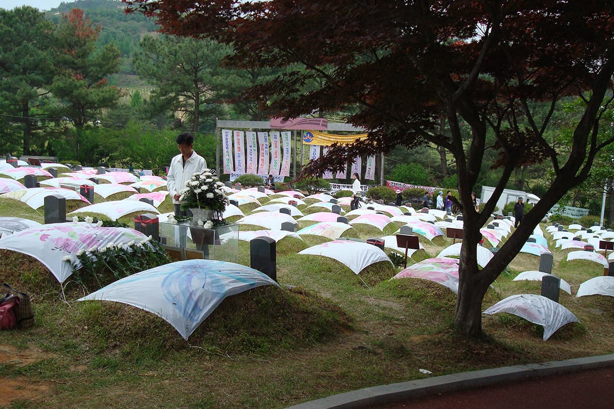 south_korean_history_is_scarred_by_martial_law_SPACEBAR_Photo01_d899977537.jpg