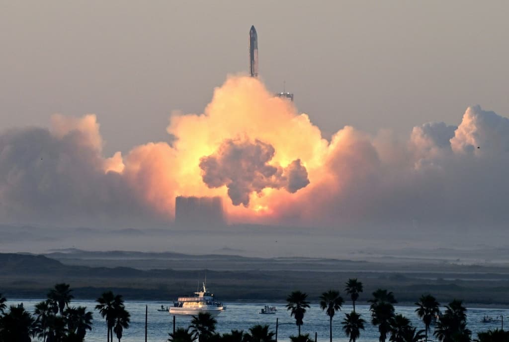 นักวิทยาศาสตร์ตั้งข้อสงสัยเป้าหมายทะเยอทะยานของ SpaceX ภายใต้การนำของ Elon Musk