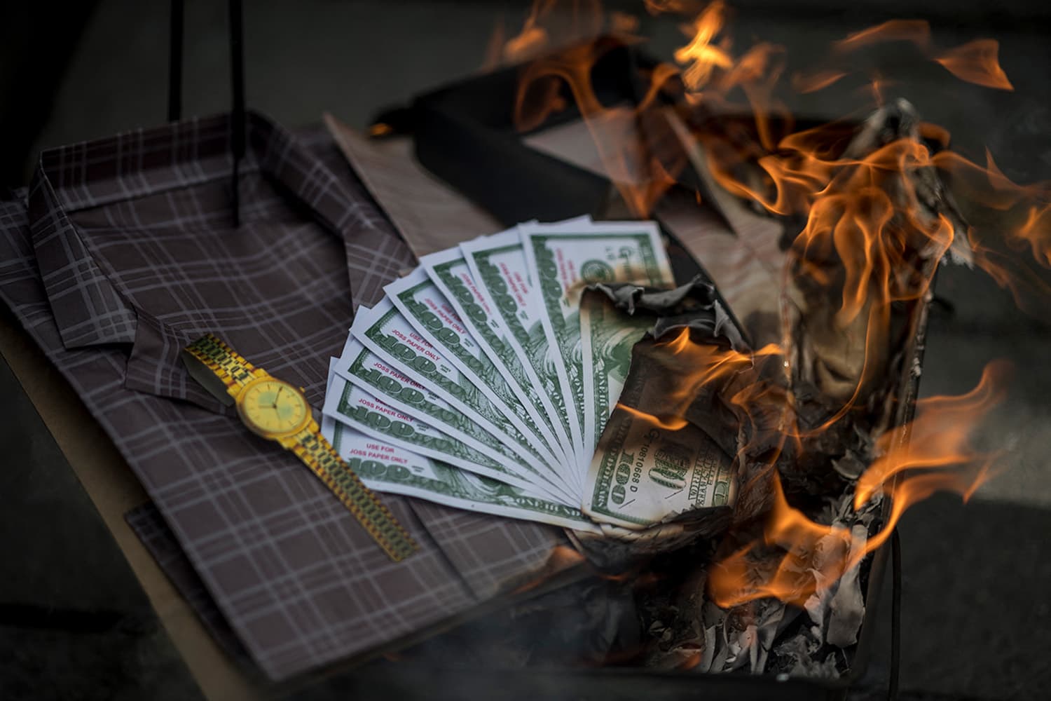 spore_start_up_launches_eco_friendly_hell_note_leaves_no_ashes_after_burning_SPACEBAR_Hero_ec3ef4b8f9.jpg