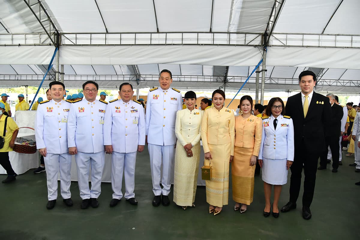 srettha_thavisin_prime_minister_make_merit_SPACEBAR_Photo04_5ae9092453.jpg
