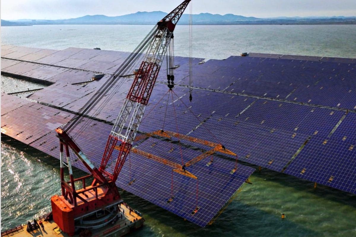 sustainability-china-leads-on-climate-action-while-us-backs-fossil-fuels-SPACEBAR-Photo01.jpg