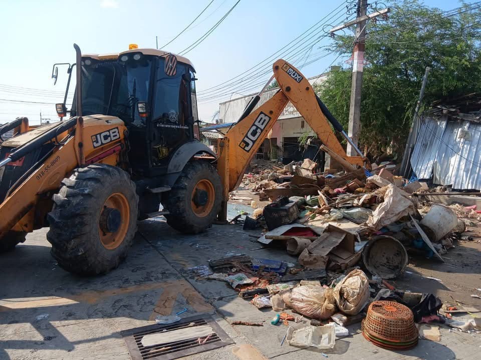 sustainability-waste-management-post-flood-prevent-chemical-contamination-SPACEBAR-3.jpg