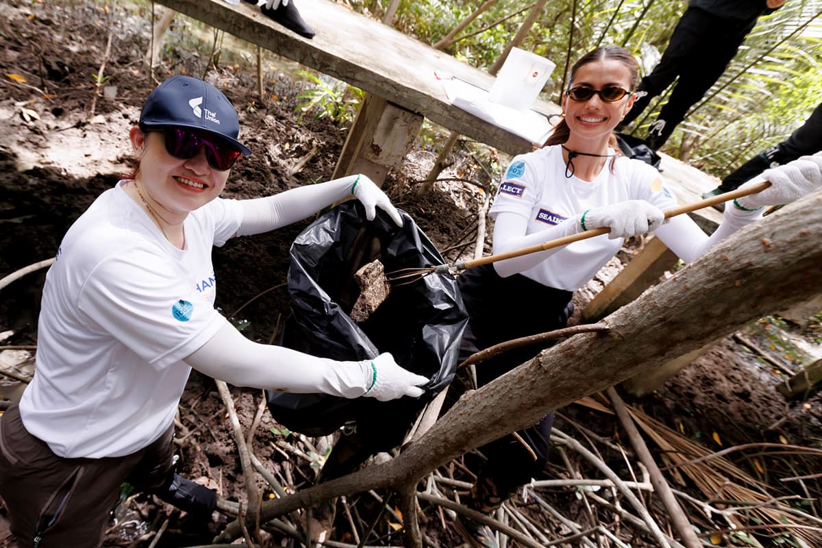 sustainability-young-generation-join-ocean-protection-with-sealect-antonia-SPACEBAR-Photo01.jpg