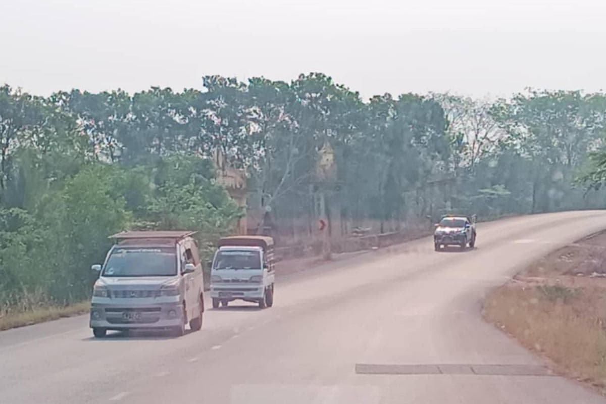 tak_request_road_opening_ah1_help_myanmar_earthquake_SPACEBAR_Photo03_b6edd7d1ce.jpg