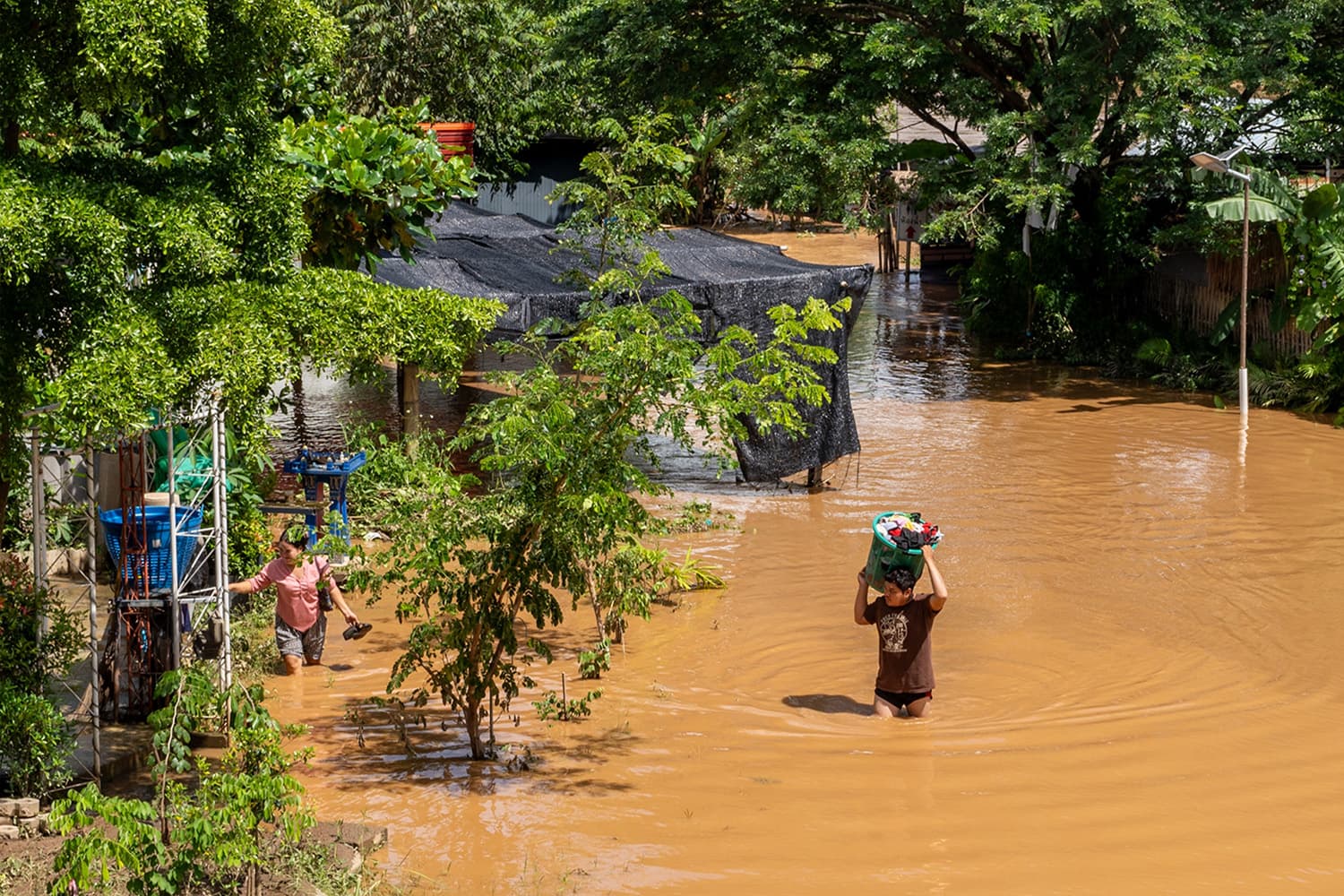 thai_bankers_association_measure_help_flood_victims_SPACEBAR_Hero_88a1a102d8.jpg