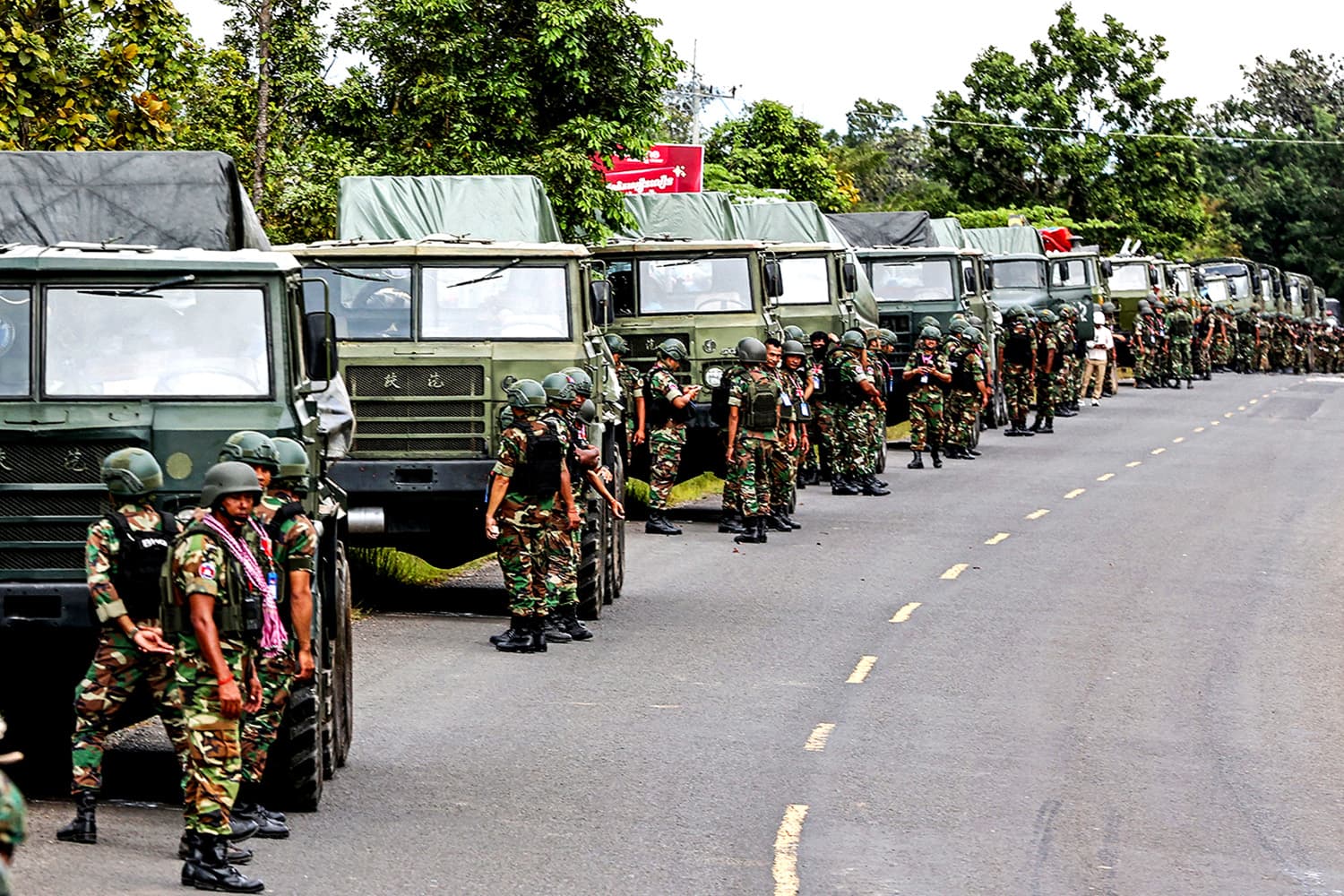 สื่อต่างชาติตีข่าวไทย-กัมพูชา เริ่มถอนอาวุธหนักออกจากพื้นที่ชายแดนแล้ว คาดเสร็จสิ้นปีนี้