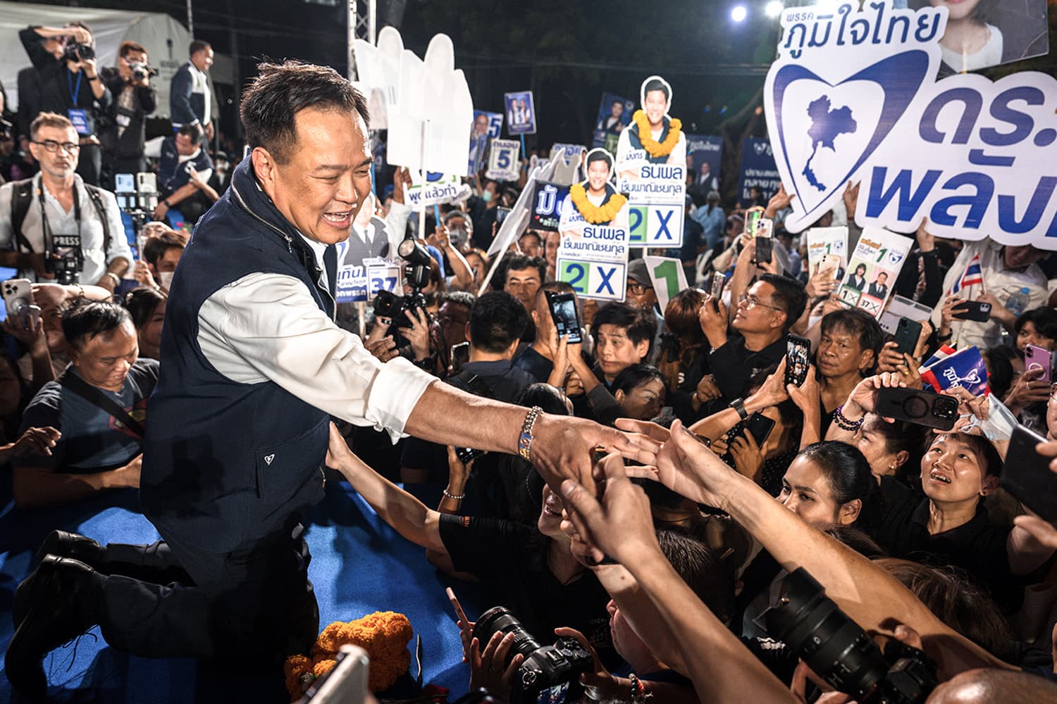 สื่อสิงคโปร์วิเคราะห์เลือกตั้งไทย: อนุทินจะโหนกระแสชาตินิยมพาภูมิใจไทยคว้าชัยได้หรือไม่