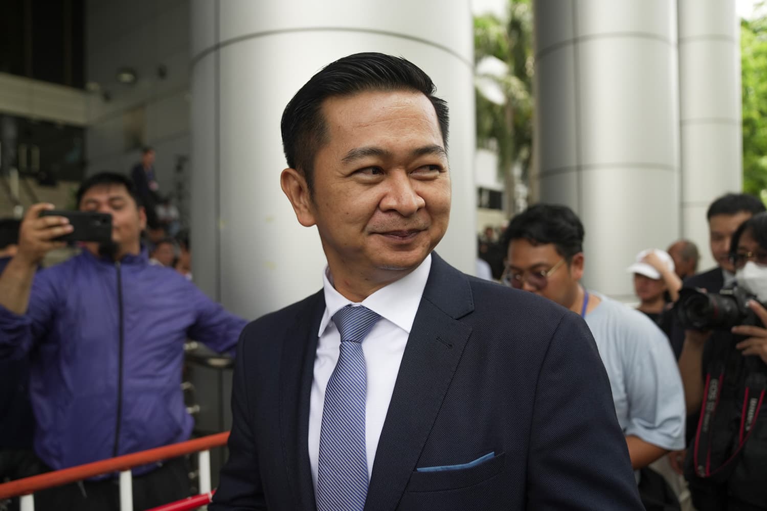 thaksin_lawyer_explain_the_bail_results_SPACEBAR_Hero_e8626cd27e.jpg