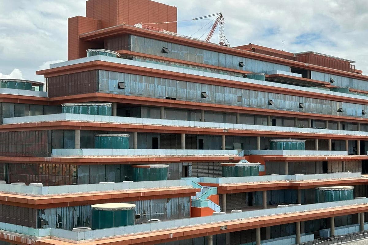 the_new_nbtc_construction_budget_is_more_than_2_6_billion_SPACEBAR_Photo04_5847ee184c.jpg