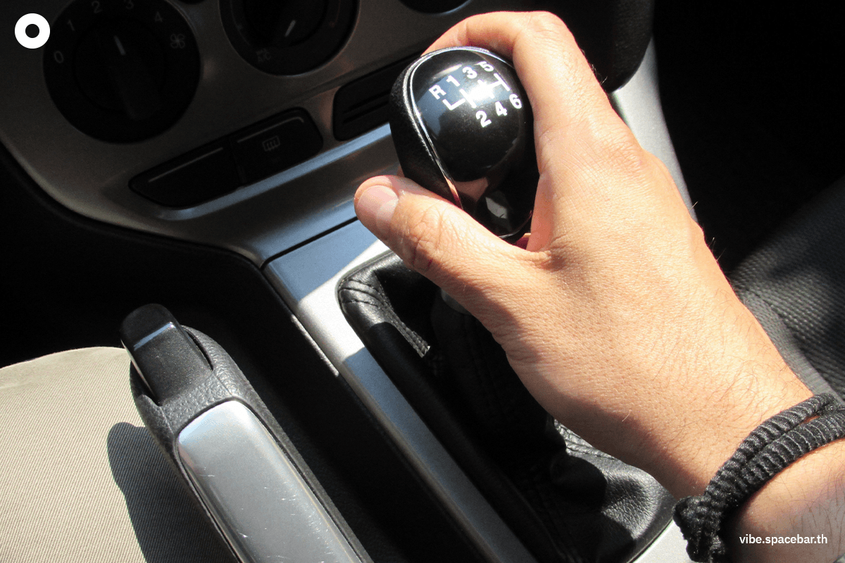 tips-for-Safe-and-Fuel-efficient-long-distance-driving-SPACEBAR-Photo01.png
