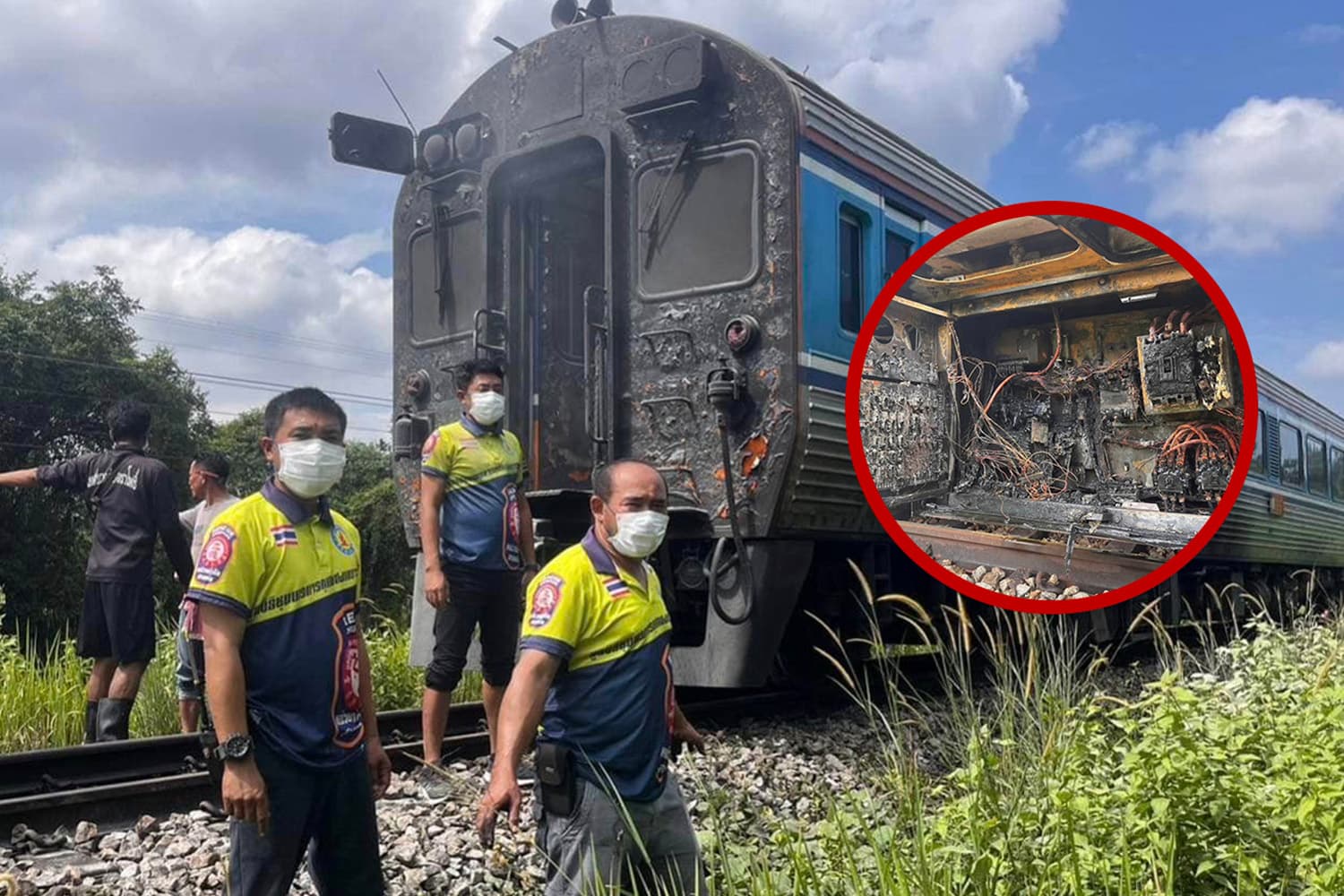 train_train_fire_fortunately_no_one_was_injured_train_number_40_surat_thani_bangkok_SPACEBAR_Hero_d85fbbfa45.jpg
