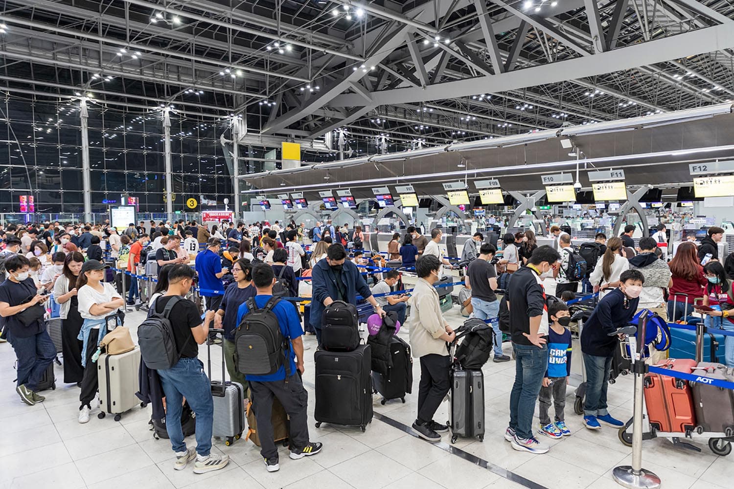 transport_travel_airport_technology_readiness_facilitate_SPACEBAR_Hero_f55050f6e2.jpg