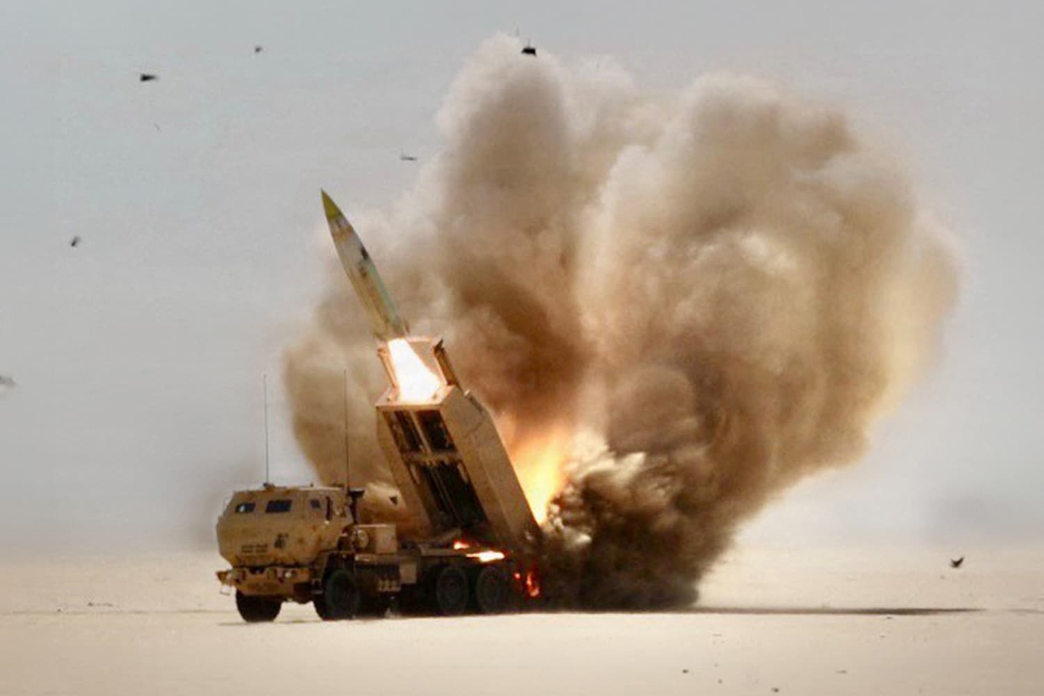 สหรัฐฯ อนุมัติขายอุปกรณ์อัพเกรดระบบควบคุมการยิงสำหรับปืนใหญ่ HIMARS มูลค่า 73 ล้านดอลลาร์ให้สิงคโปร์