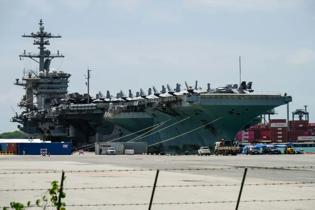 เรือบรรทุกเครื่องบิน USS Abraham Lincoln ออกจากไทยแล้ว หลังแวะพักพัทยา 5 วัน