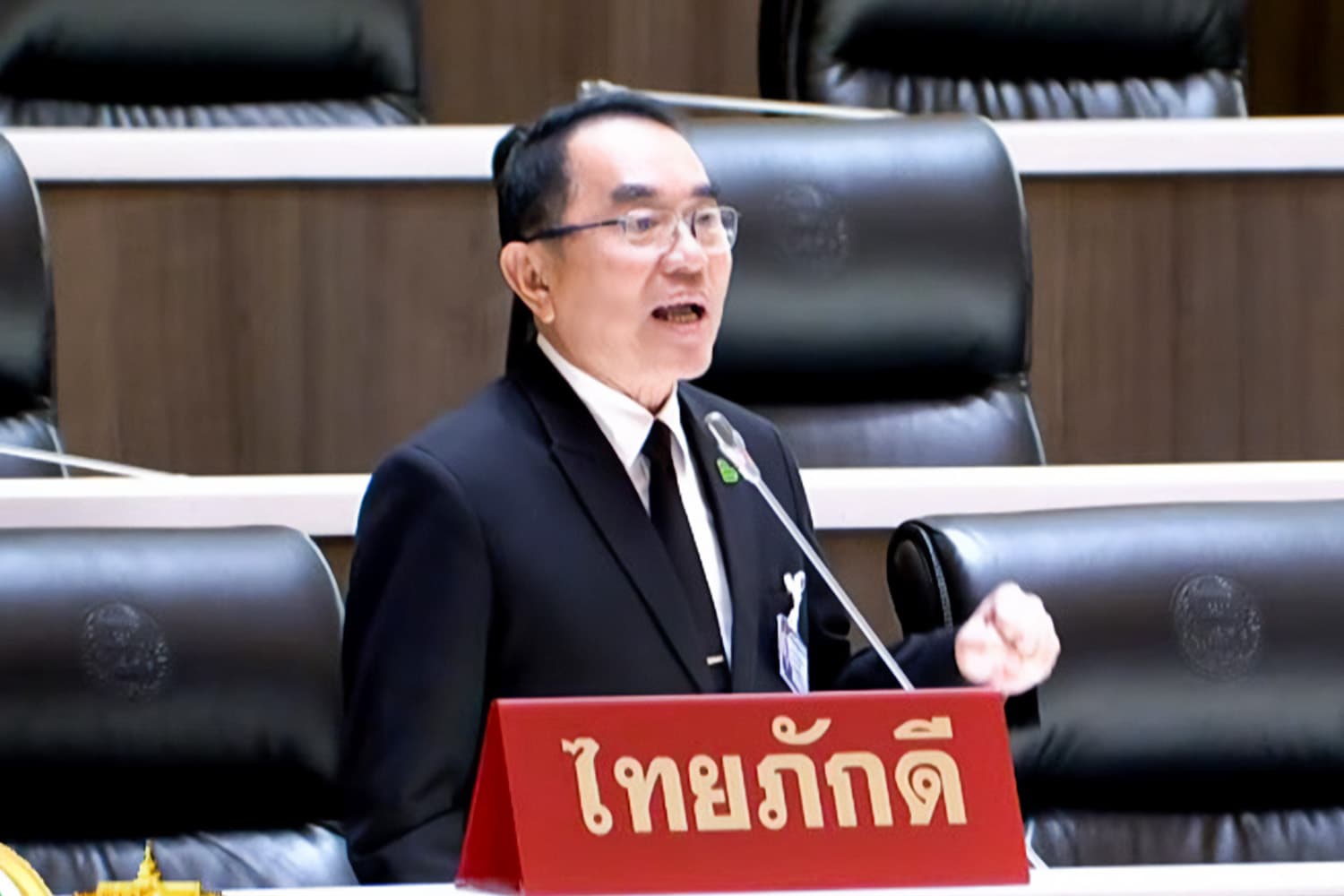 ‘หมอวรงค์’ ฟาดปม ‘กู้ 4 แสนล้าน’ ดักคอใช้งบฯ ‘เปลี่ยนผ่านพลังงาน’ ส่อเอื้อนายทุน-งาบเงินทอน