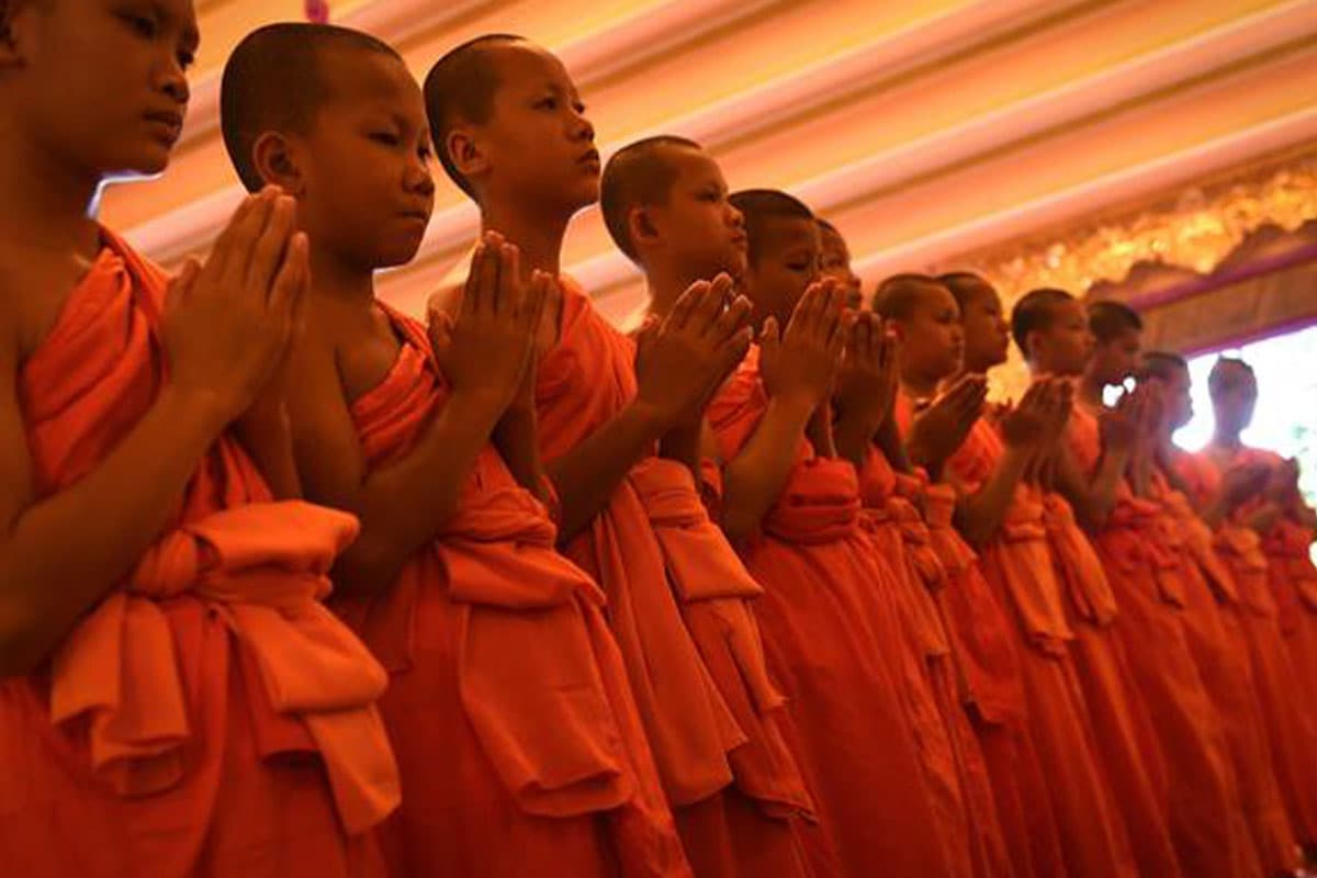 why_some_people_in_thailand_become_monks_after_committing_crimes_SPACEBAR_Photo01_b60ffd6ed7.jpeg