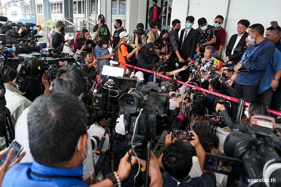 woman_cursing_prime_minister_prayut_in_ratchaburi_SPACEBAR_Photo06_ca1155c898.jpeg